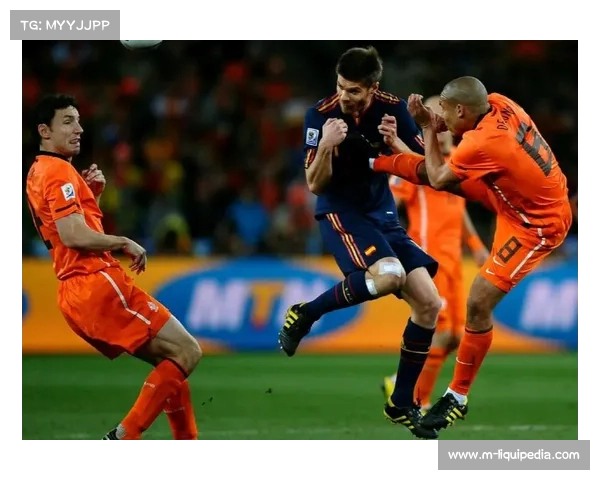 阿姆斯特丹队结束冠军荒,超级巨星德容表现抢眼 阿姆斯特丹队结束冠军荒,超级巨星德容表现抢眼